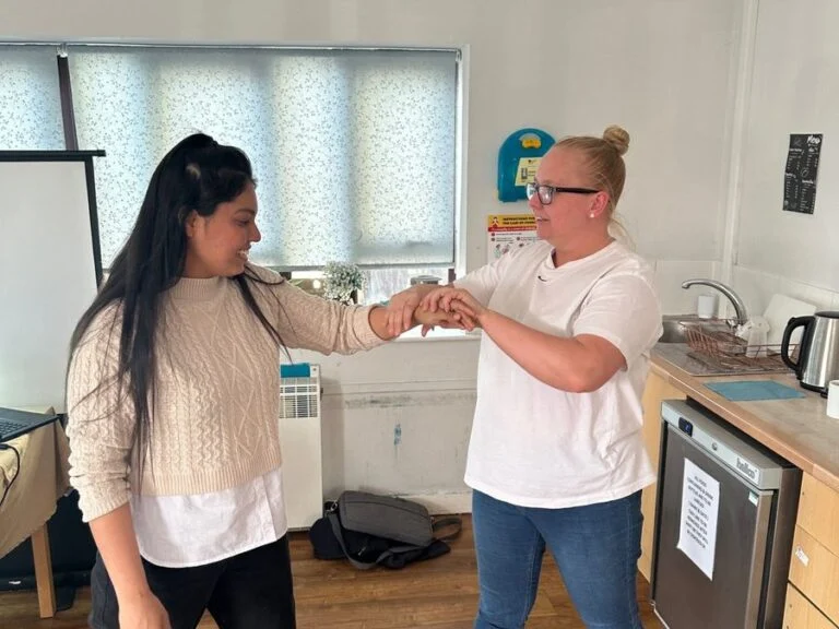 Breakaway and safe holds behaviour training